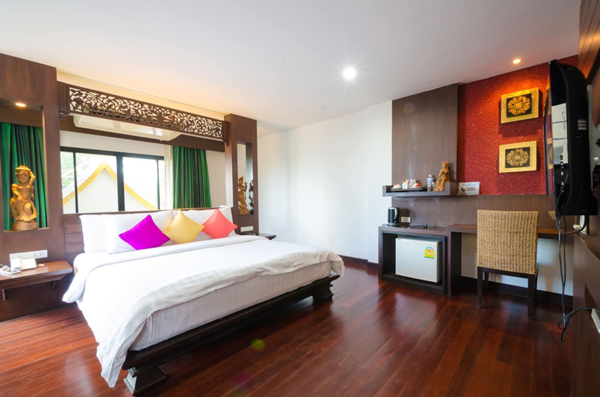 Nicha Suite Hua Hin Hotel Exterior photo
