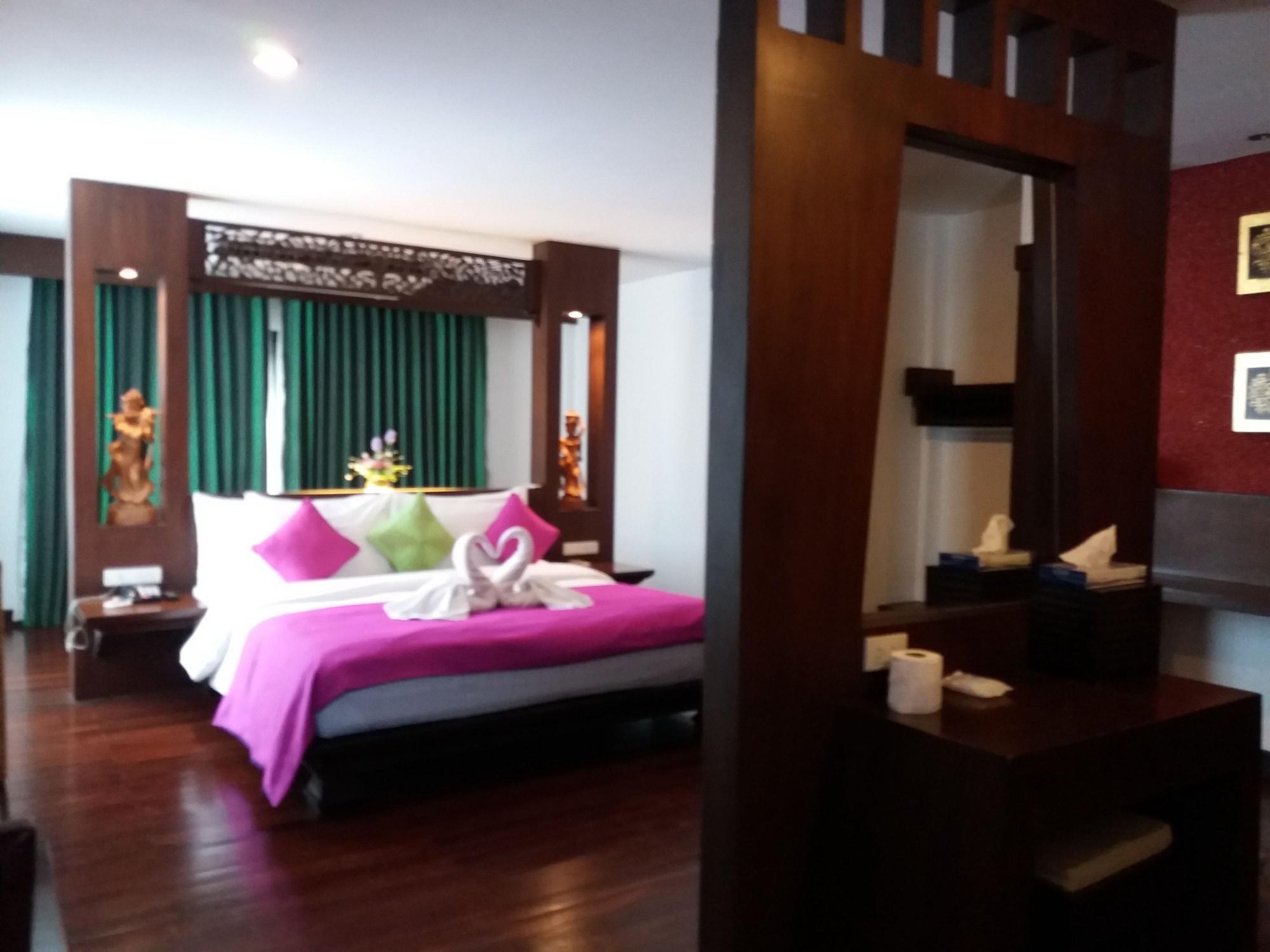 Nicha Suite Hua Hin Hotel Exterior photo