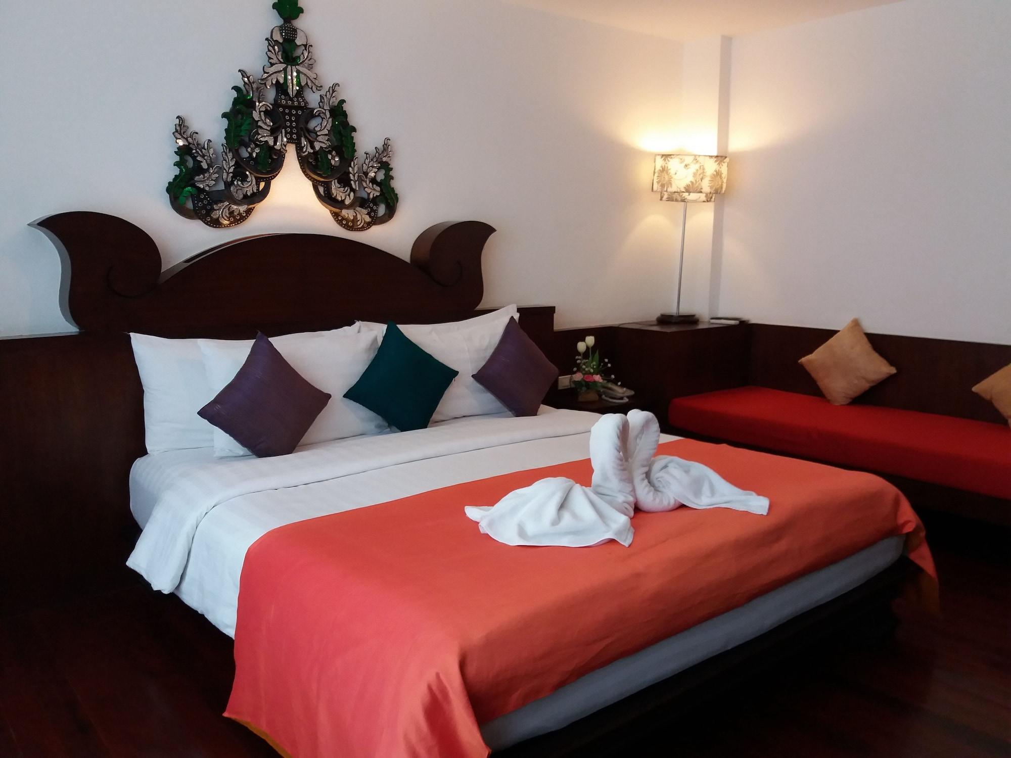 Nicha Suite Hua Hin Hotel Exterior photo