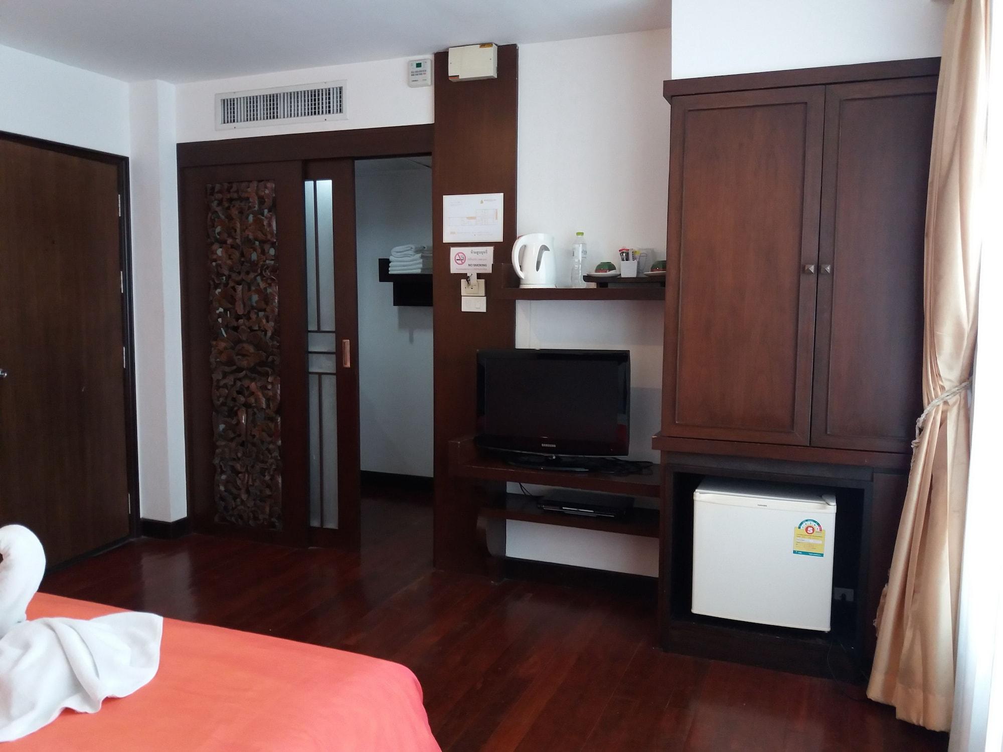 Nicha Suite Hua Hin Hotel Exterior photo